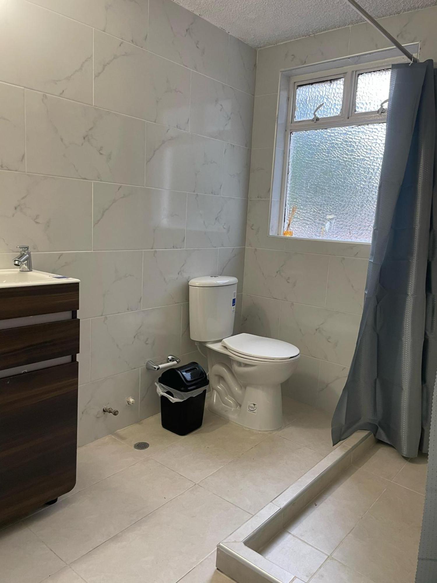 Privatunterkunft Casa De Huespedes Pontevedra - 1 Cuadruple, Y 2 Dobles, Cerca A La Clinica Shaio, Pontevedra Bogotá